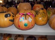 ТРЦ «ПОЛЯРНЫЙ» установил рекорд по декорированию тыкв детьми во время праздника Хэллоуин