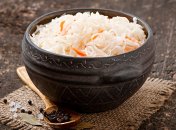 Квашена капуста вважається однією з найкорисніших і найсмачніших зимових страв