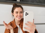 Емкость аккумулятора телефона со временем падает