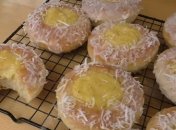 Рецепт дня: нежные норвежские булочки с заварным кремом