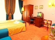 В Праге открыли отель для людей с коронавирусом: сколько стоят и как выглядят номера (фото) 