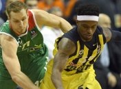 "Фенербахче" вышел в финал Евролиги
