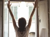 Упражнения, которые зарядят вас энергией с утра