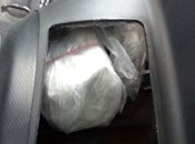 На КПП Майорское гражданин Украины пытался дать взятку чтобы провезти $60 тысяч