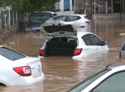 Ливень смывал машины: В турецком Бодруме сильнейшее наводнение