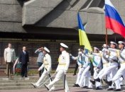 Виктор Янукович и Владимир Путин посетили военно-морской праздник