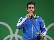 Олимпийские чемпионы Ирана продают медали, чтобы помочь жертвам землетрясения