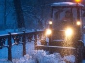 Омелян: Все работники и техника задействованы на дорогах в борьбе со снегом