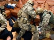 Як у лихі 90-ті: у Дніпрі затримали злочинне угрупування (Фото, Відео)
