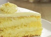 Рецепт дня: Бисквитный торт с кремом "Пломбир" (Видео)