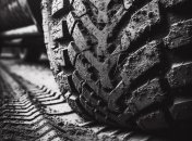 Это чревато неравномерным износом протектора шин