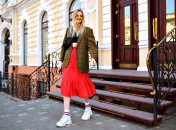 Цей аксесуар доповнить будь-який образ зі спідницею чи шортами