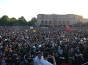 Оппозиционер Пашинян призвал сторонников собираться на митинг в Ереване