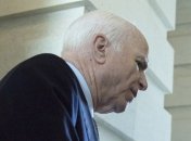 Маккейн обещает и дальше блокировать отмену Obamacare