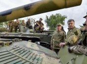 Порошенко: Савченко для нас всех является символом борьбы за Украину