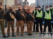 У Києві біля храмів вже чергують Нацгвардія і поліція