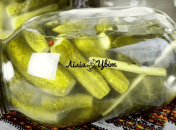 Простий спосіб соління огірків на зиму