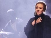 Голос певицы Адель сильнее всего усыпляет слушателей - исследовани