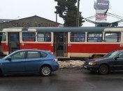 В Киеве за день два трамвая сошли с рельсов  