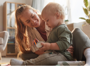 На первого ребенка сумма выплаты за месяц составляет 860 грн.