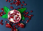 Как убрать пятно от граната с одежды