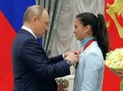 Степанова поддерживает путинский режим