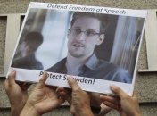 Отец Сноудена: Возврат сына в США возможен, но есть условия