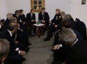 Порошенко проводит встречу с иностранными делегациями