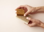 Положите мыло на губку - и вы сэкономите