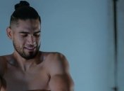 Непобедимый мексиканец ударами-бомбами нокаутировал кубинца (видео)