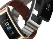 Появились первые снимки нового фитнес-браслета Huawei TalkBand B5