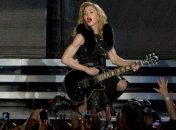  Мадонна извинилась за отмену концертов в Австралии