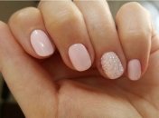Стильні ідеї для весняного манікюру