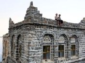 Деревня беженцев в горах Йемена (Фото)