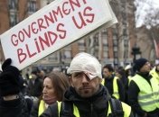 Во Франции проходит 12-я волна протестов "желтых жилетов"