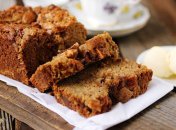 Нежный кекс с яблоками, орехами и корицей