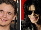 Сын Майкла Джексона не может смириться с потерей отца