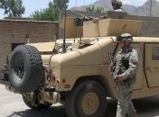 Украина получит 30 бронированных "Хаммеров"