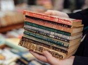 Як подарувати можливість читати вашим дідусям та бабусям