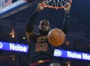 ЛеБрон - самый молодой игрок, набравший 30 тысяч очков