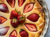 Клафути просто тает во рту (изображение создано с помощью ИИ)