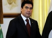 Президент Туркменистана помиловал 1300 раскаявшихся преступников