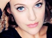 Звезда "Великолепного века" показала выросшую дочь