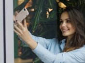 На страже психического здоровья: Google убрал автоматический "режим красоты" селфи в новых смартфонах