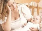 Послеродовую депрессию провоцирует насилие в семье