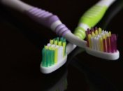 Эксперты назвали идеальное место хранение зубной щетки, и это не ванная