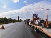 Трассу в Одесской области перекрыли местные жители