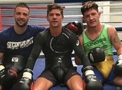 Тренер Кэмпбелла заявил о "немалом" преимуществе британца над Ломаченко