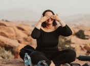 Есть много красивых цветов, которые  визуально стройнят