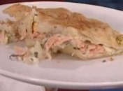 Кулебяка с лососем